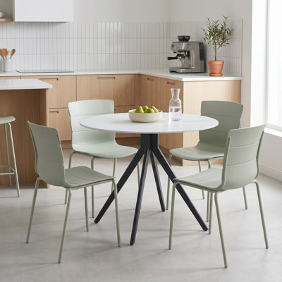 Surgoinsville Dining Set