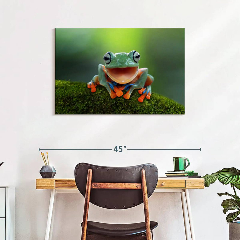 Brampt Happy Tree Frog, 24" H x 36" W