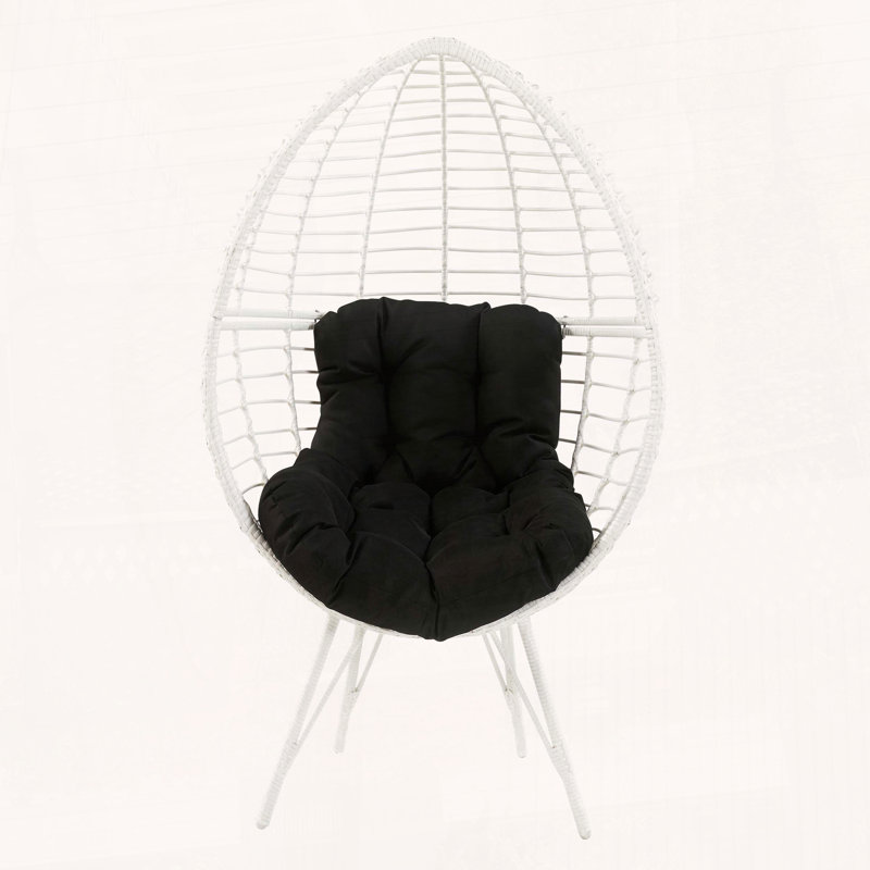 Chaise longue en tissu et osier avec siège confortable