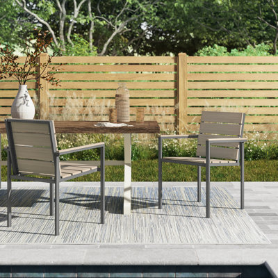 Chaise de patio empilable Vicente