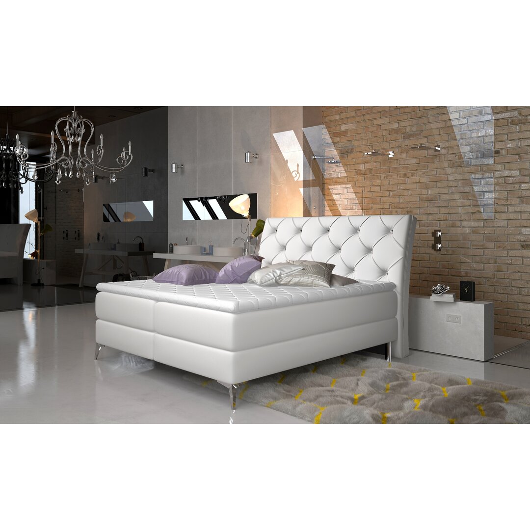 Boxspringbett Everly mit Bettkasten