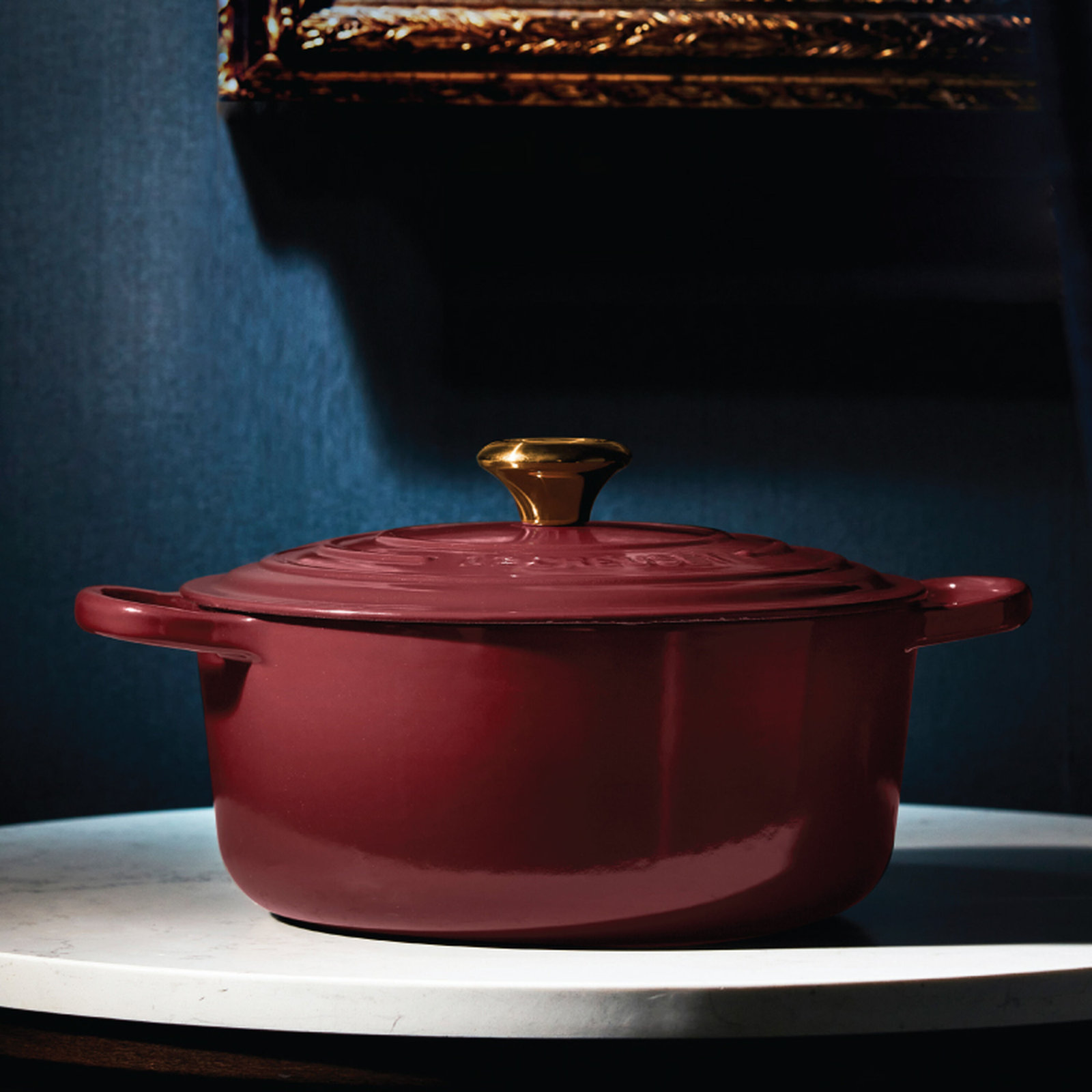 Le Creuset Signature Enameled Cast Iron Round Dutch Oven with Lid, 7.25 quarts, Rhone