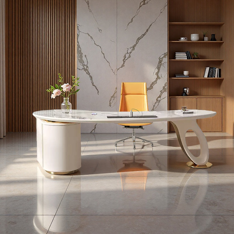 Elegant and Functional Aesthetic Desk