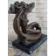 Sculpture Frio Venus reposant sur la lune