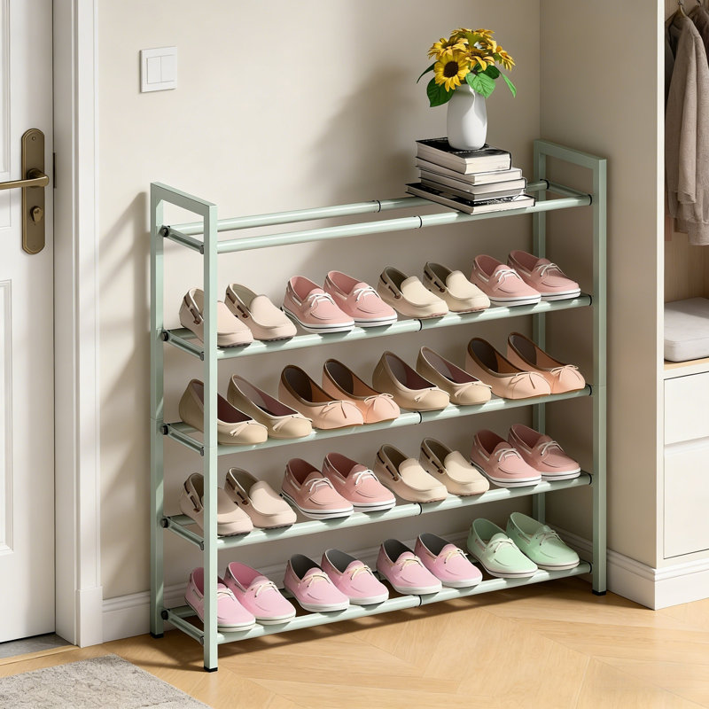 Range-chaussures en métal