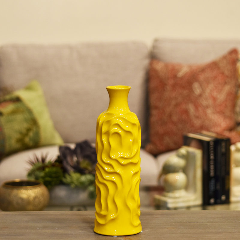 Vase de table rond en céramique, 19,5" H x 5,25" L x 5,25" D, Jaune