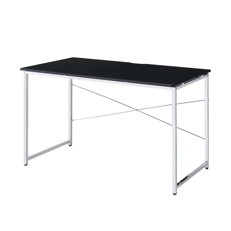 Bureau rectangulaire avec structure en métal