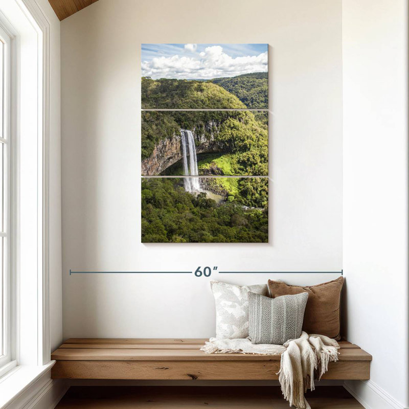 Alvord, cascade des chutes de Caracol, H 45 po x l 28 po