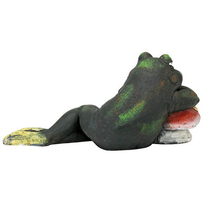 Bert the Flirtatious Frog Statue