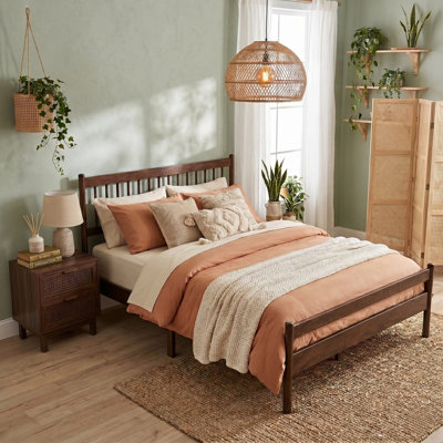 Traditional Style Queen Size Bed with Headboard and Footboard, Pinewood Bed with Strengthened Bed Frame , No Box Spring Needed, Walnut