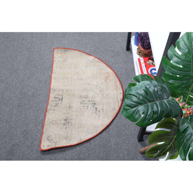 Vintage-Inspired Beige Round Small Turkish Oushak Rug Ideal For Bathroom And Small Entry Spaces