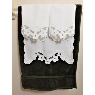 Débarbouillette brodée 100% coton Cherry Blossoms