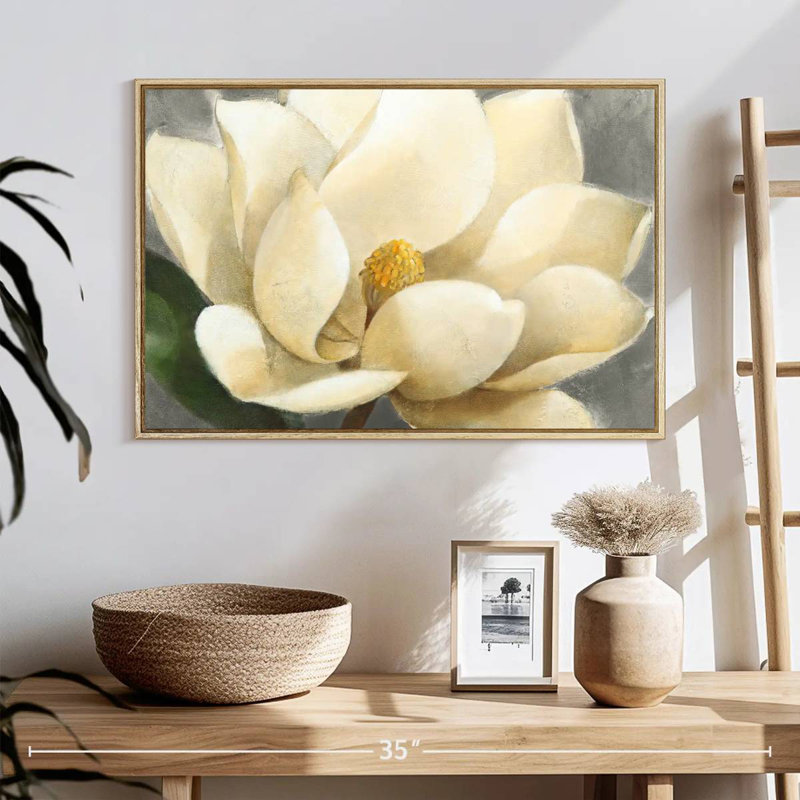 Fleur de magnolia sur fond gris, 25 po x 17 po, Cadre flottant en bois naturel
