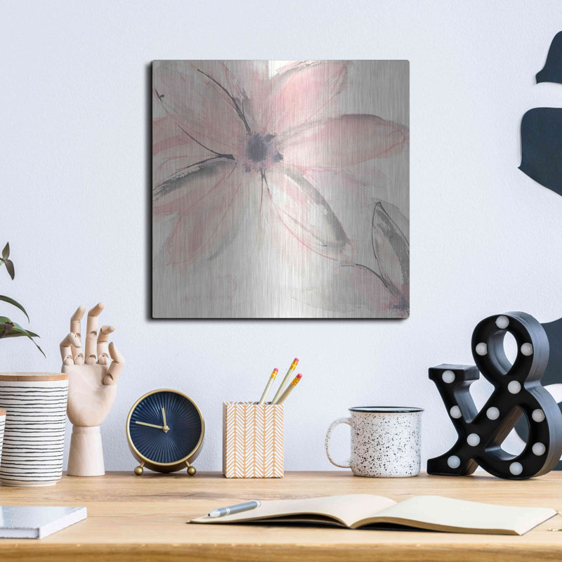 «Blush Clematis II» par Chris Paschke, H 12 po x l 12 po