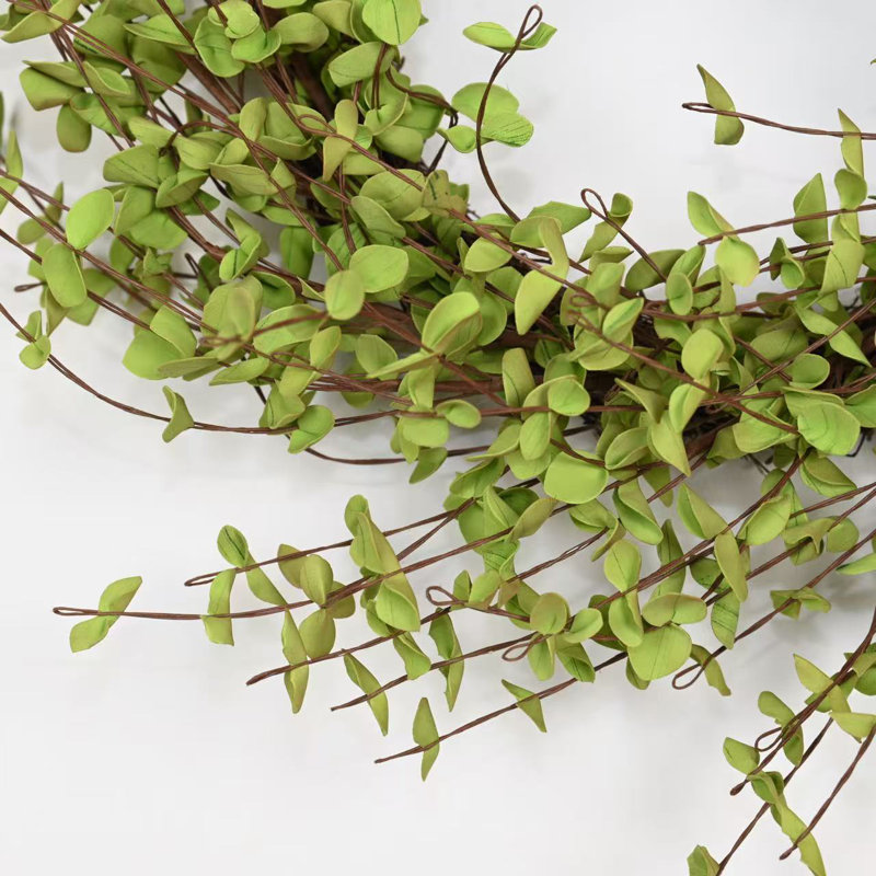 Mini couronne d'eucalyptus 22 po