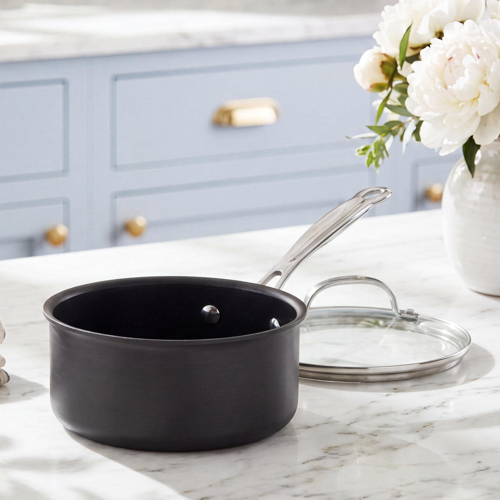 Cuisinart Chef's Classic Non-Stick Saucepan, 1.5 qt.