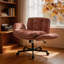 Chaise de bureau pivotante en chenille Blush rose, chaise de travail à hauteur réglable avec accoudoirs convertibles rabattables, chaise de bureau à double coussin pour le salon de la salle de bain-676102198
