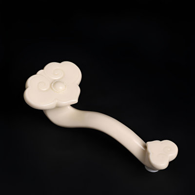 Exquisite Ceramic "Ruyi" Ornament – Elegant Living Room Décor & Art Collection