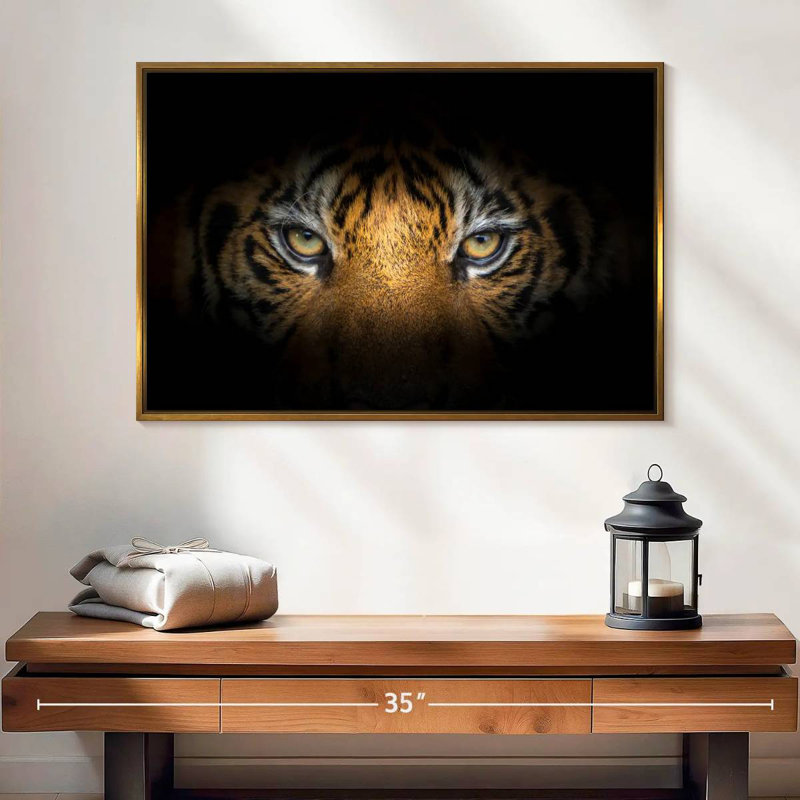 Tigre féroce, Cadre flottant doré, 25 po x 17 po
