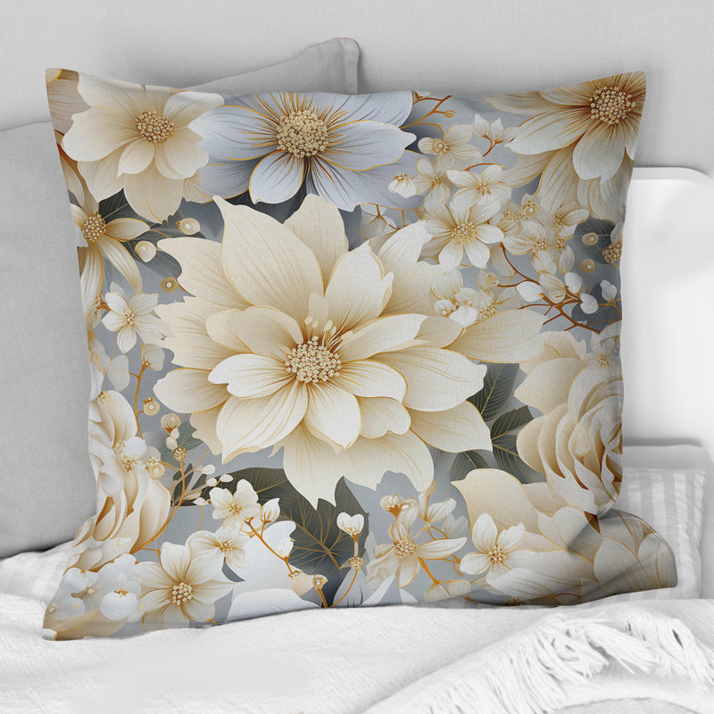 Coussin décoratif blanc à motif floral bohème et mandalas III, H 18 po x l 18 po