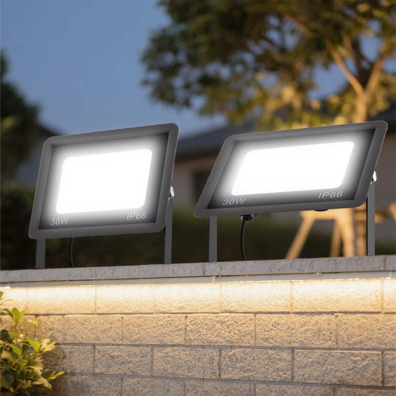 Light Sensor Floodlights，Automatic Security Flood Lighting IP66 Waterproof Flood Lights