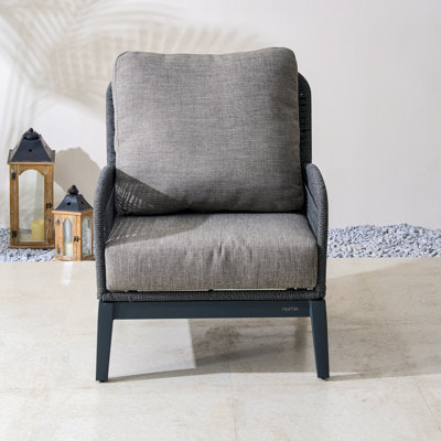 Chaise longue d'extérieur en aluminium avec coussins
