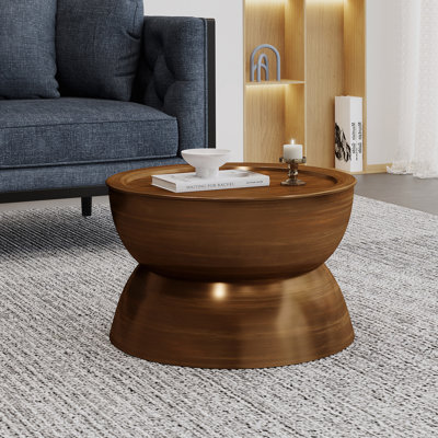 Table basse en métal martelé