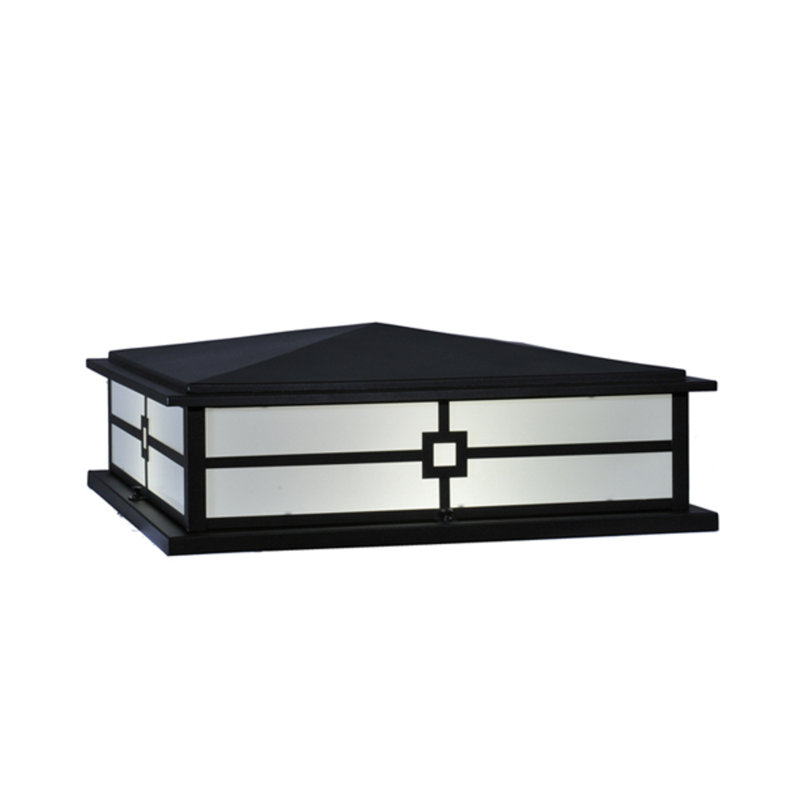 Seneca 4 - Light Pier Mount Light