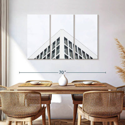 Lilie White Minimalist Building