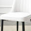 Ensemble de table et de chaises. Table de salle à manger moderne minimaliste.  Bureau imitation marbre à motif de pierres frittées avec pieds en métal doré et 4 chaises confortables avec sièges en polyuréthane et pieds en métal.-855199628-855199629