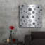 Hokku Designs «Fade To Grey Dark and Light Grey Dots» par Sabrina Balbuena, art mural en métal