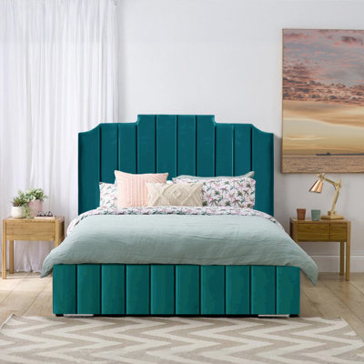 Alyshea Upholstered Bed