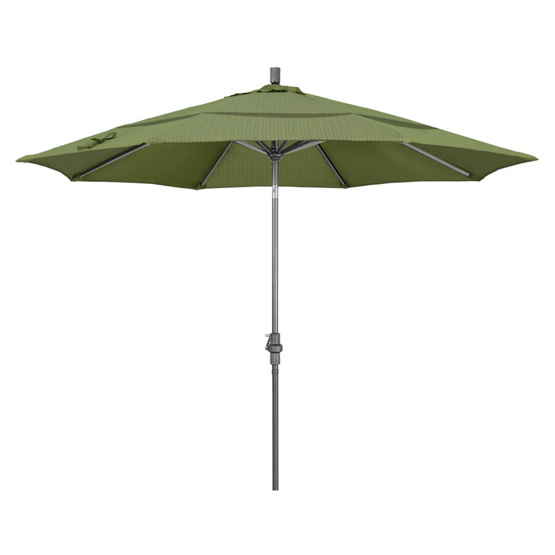 Parasol de marché Broadmeade octogonal Sunbrella, Performance fougère de terrasse