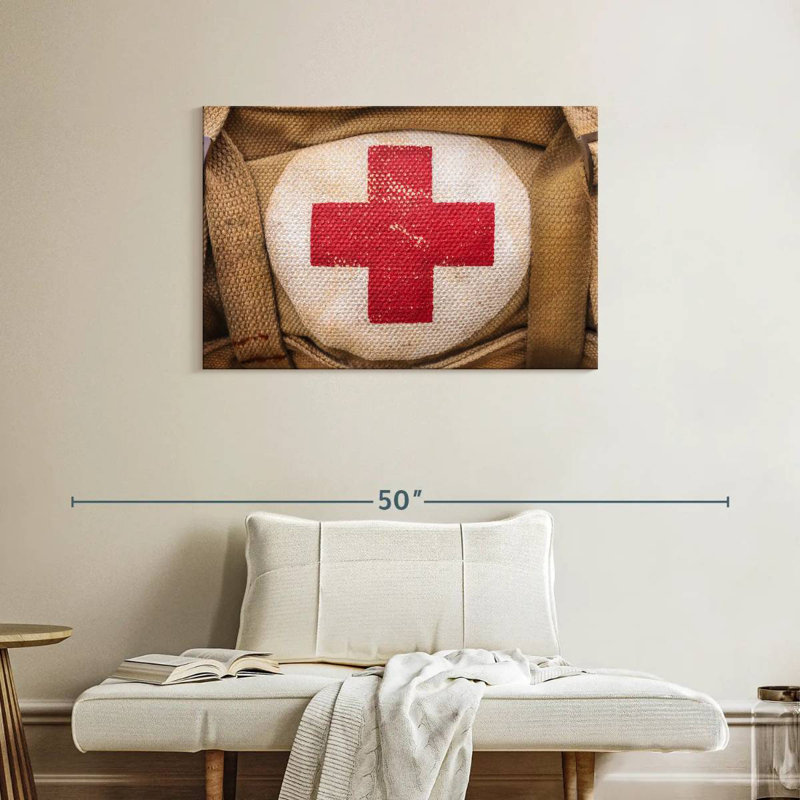 Alcaraz Vintage Red Cross