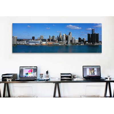 Detroit, Michigan - Wrapped Canvas Panoramic Photograph