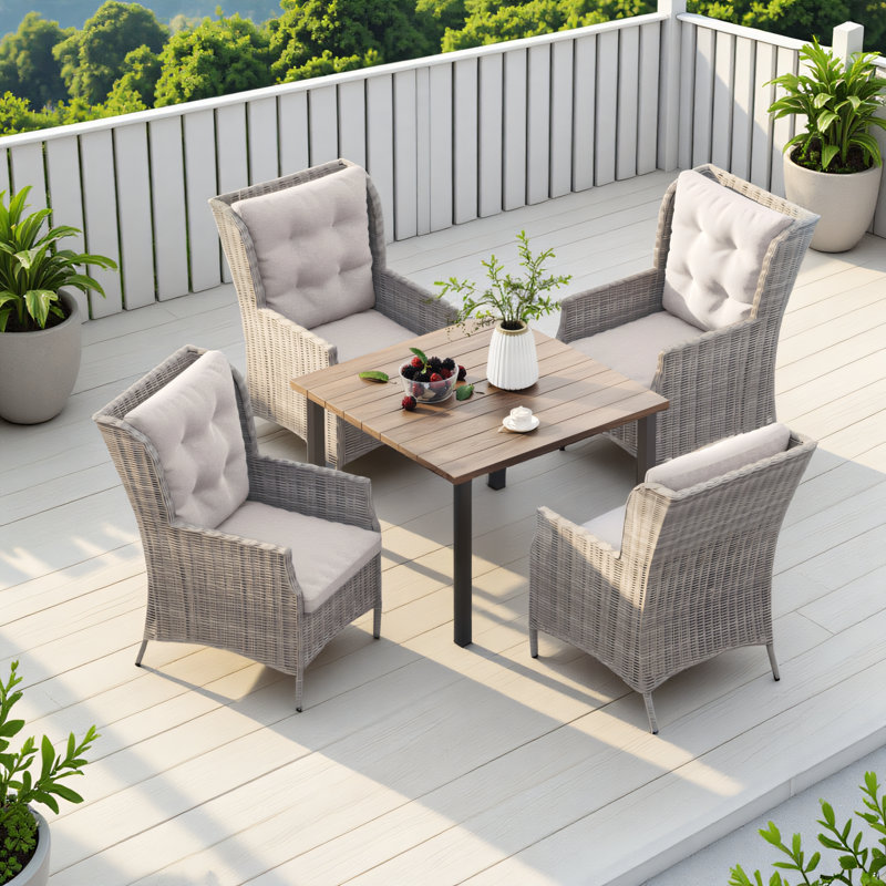 Ensemble de salle à manger carré en acier Brynlei de 37,25 po avec 4 fauteuils et coussin Sunbrella