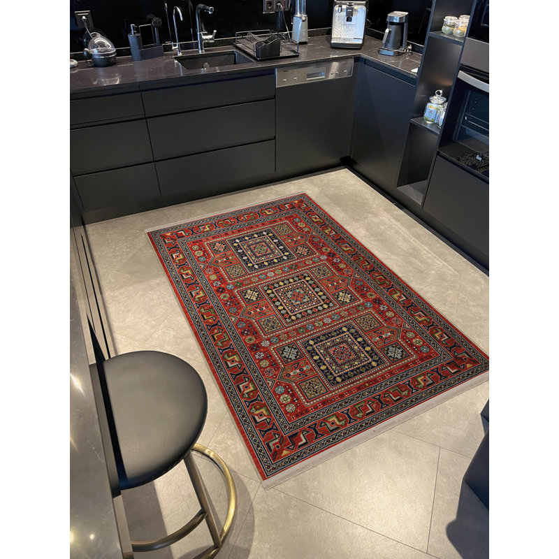 Tapis décoratif rouge à motif rouge à motifs traditionnels, Rectangle 3 pi 9,81 po x 4 pi 11,06 po