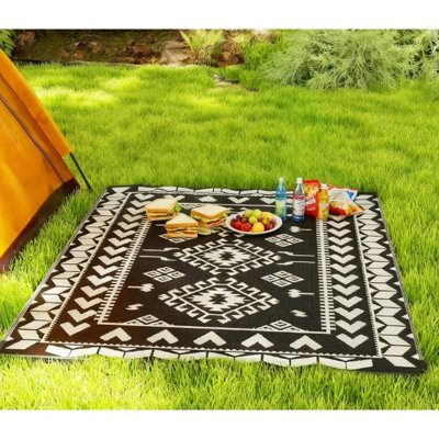 Outdoor Camping Carpet Mat, 120.1" X 95.7" Reversible Rug In Black And White Rhombus Patchwork, Made Of 310g/m Polypropylene, Lightweight Foldable With Carry Bag Portable Double - Sided Patio For