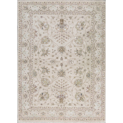 Tapis beige noué à la main de haute qualité