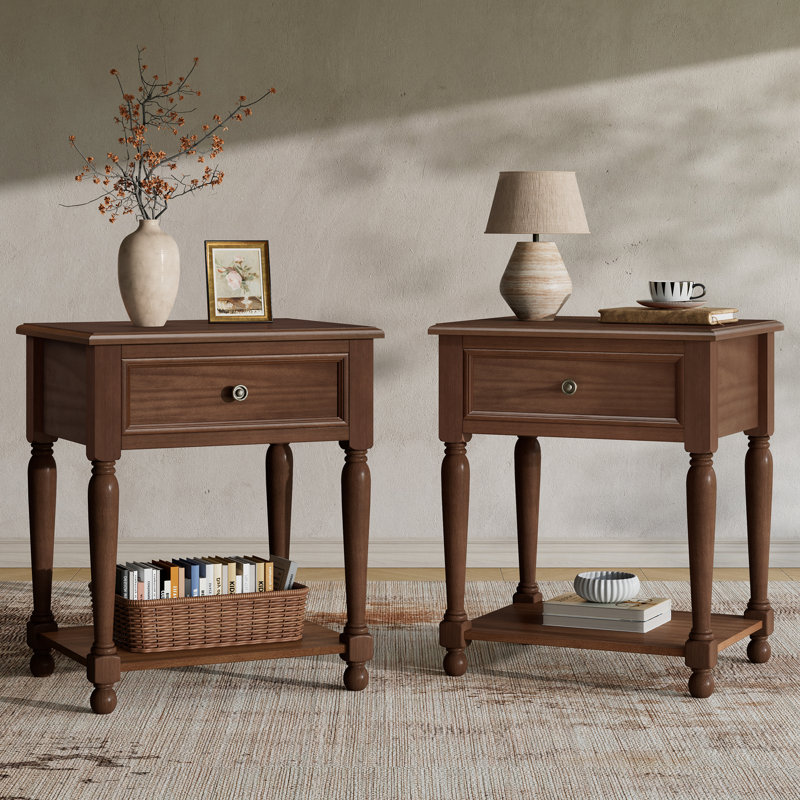 Table de chevet traditionnelle en bois de 60 cm de haut avec tiroir et tablette, pieds tournés (lot de 2), noyer, Noyer