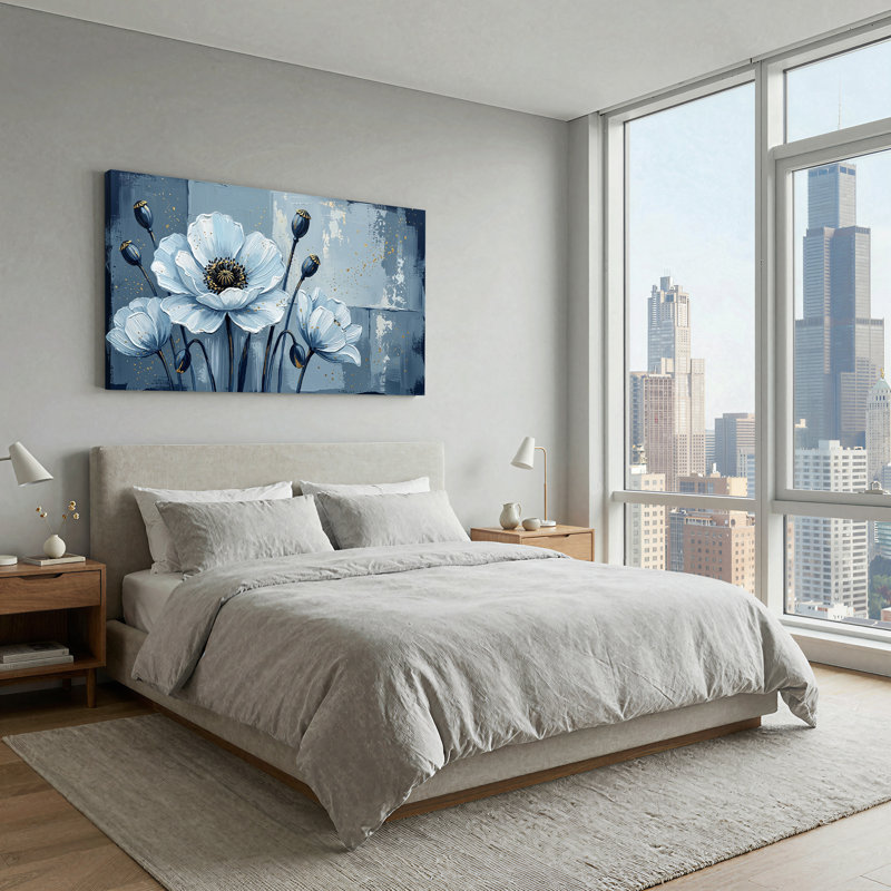 Tableau sur toile représentant des fleurs bleu pâle parsemées de touches dorées sur fond d'ardoise, 46“W x 24”H