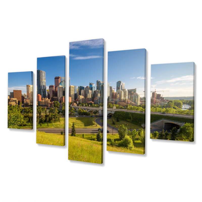Skyline Calgary At Sunrise - art mural canadien sur toile - 5 panneaux