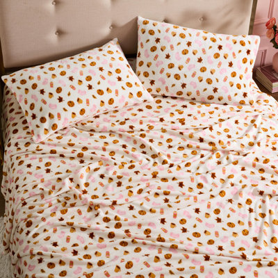 Betsey Johnson Printed Plush Fleece Sheet Set