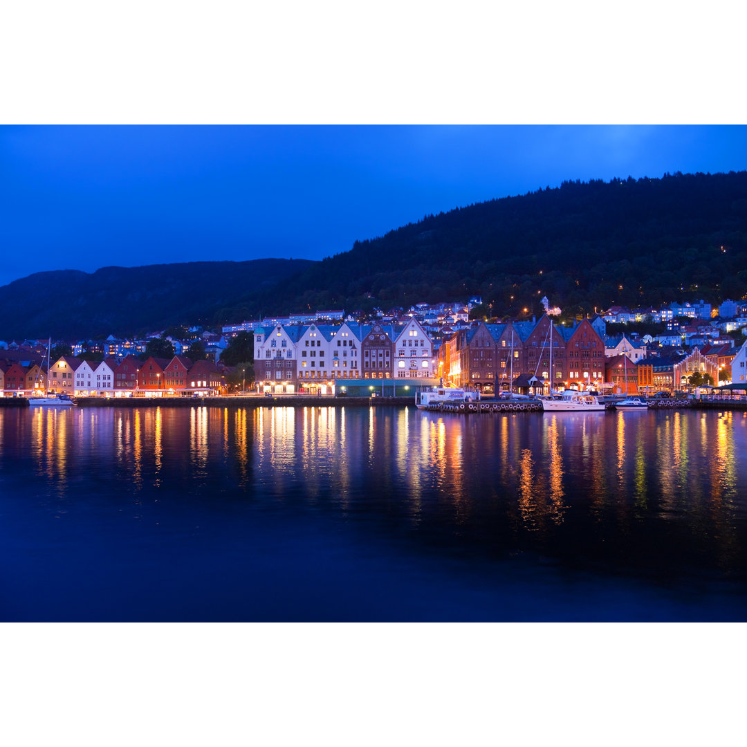 Bergen Panorama von Scanrail - Kunstdrucke auf Leinwand