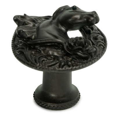 Cheval Americana dans un fer à cheval avec un bouton rose en finition bronze