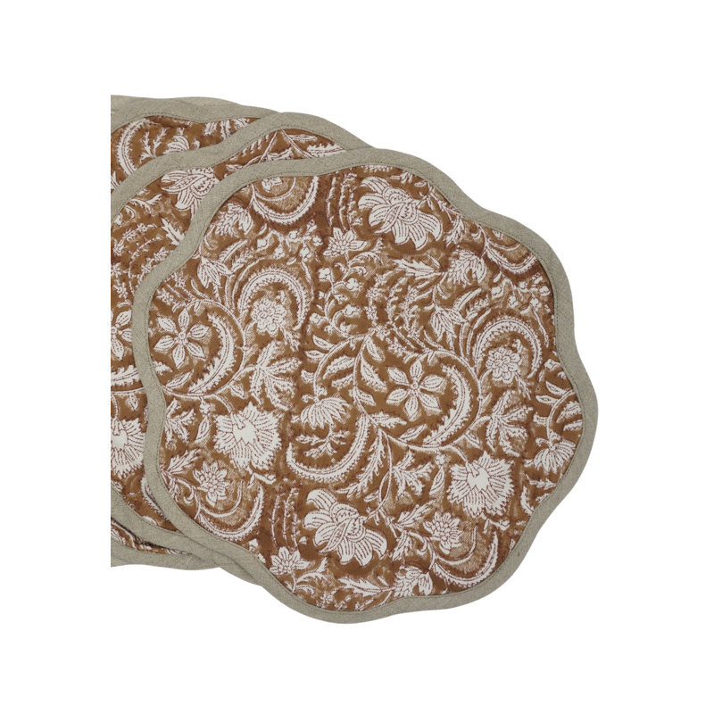 Fabdivine 15"Scalloped Luxe Table Mats - Kundanvan