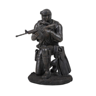 Devingo People Figurines & Sculptures