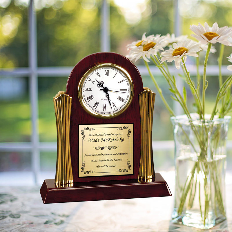Horloge en bois de cerisier personnalisée, Oui
