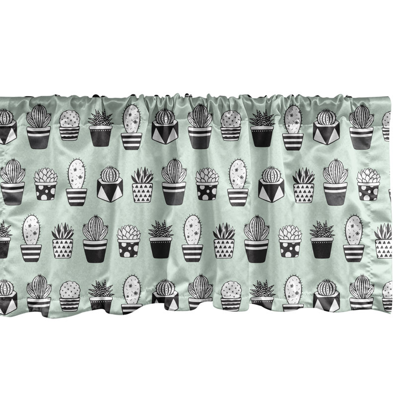 Ensemble de 2 mini cactus en pot à motif géométrique vert menthe et gris anthracite, L 42 po x L 18 po