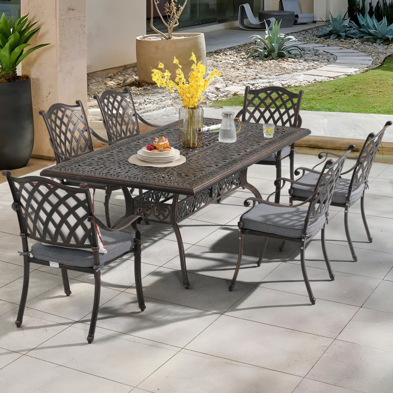 Ensemble repas pour 6 personnes avec table rectangulaire Ambrozie, coussins inclus